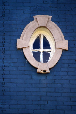 Oval Window - Blue